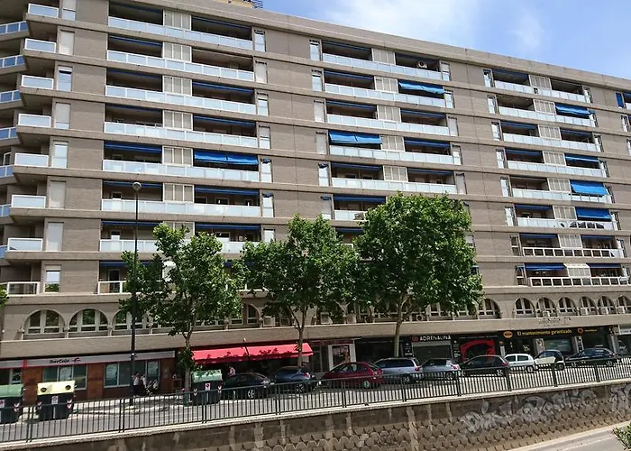 Fabiola Zentro Apartamento *